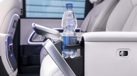 Mercedes VLE : intérieur et coffre du nouveau van allemand