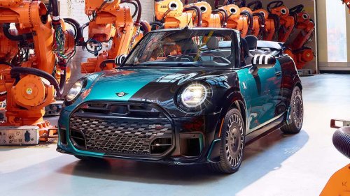 MINI, Este MINI JCW Cabrio, verde y negro, es el más exclusivo del mundo