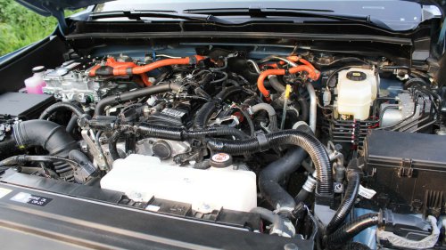 Toyota Driver Pulls Wake Boarder in Hurricane Floodwaters. Then People Point Out This Surprising Risk