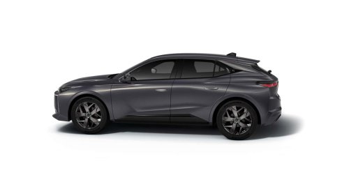 Este compacto diésel hace 1.000 km sin parar y no es alemán