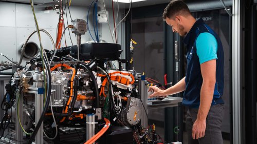 BMW, Hidrogen Belum Mati, BMW Ungkap Sel Bahan Bakar Generasi Baru