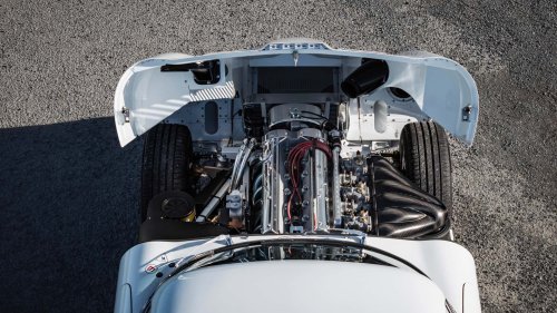 This Lovely Jaguar E-Type Restomod Is Lighter Than a Miata