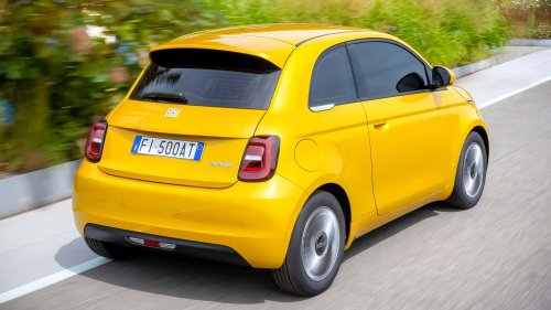 Fiat 500 Hybrid (2025) im Test: Teures Comeback
