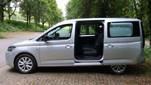 VW Caddy Flexible eHybrid (2025): Teurer Familienlaster im Test