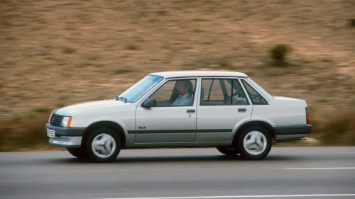 Opel, Kein Fake: Opel baute wirklich mal einen Stufenheck-Corsa