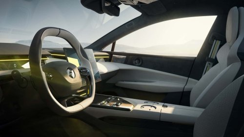 Review Lotus Emeya 2025: Lotus yang Sangat Berbeda