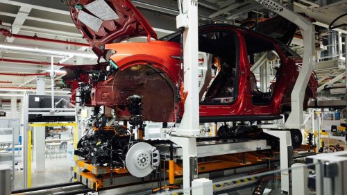 Volkswagen, Audi, Volkswagen dan Audi Akan Hentikan Produksi Mobil Listrik di Eropa