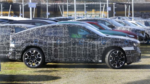 BMW, BMW iX4 (2026) erstmals als Erlkönig erwischt