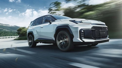 Toyota, Toyota RAV4, Le nouveau Toyota RAV4 PHEV fait ses débuts au Japon, aussi en GR SPORT
