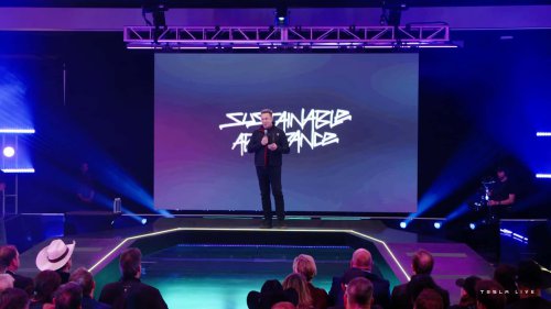 Tesla, Produksi Cybercab Tesla Akan Dimulai pada April 2026