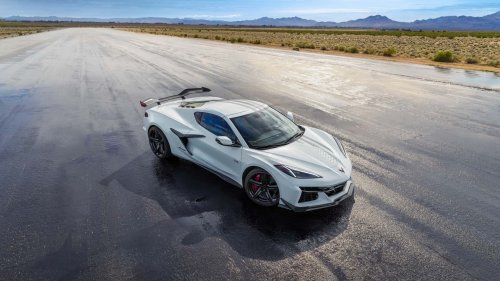 Chevrolet, Chevrolet Celebrates America's Birthday With Special Stars and Stripes Graphics