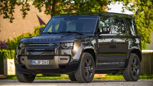 Land Rover | Land Rover Defender P300e im Test: Sanftmütiger Offroad-Gigant
