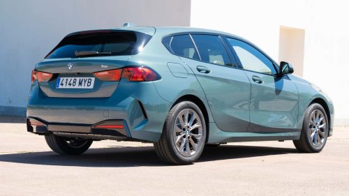 BMW, Cupra, Nuevo BMW Serie 1 2025: Sport Collection, M, ultraequipado… ¡ojo, CUPRA León!