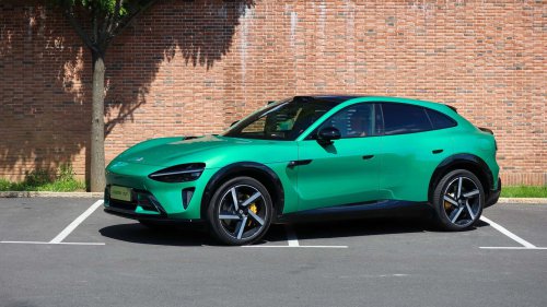 Cina Jatuh Cinta dengan Mobil Listrik Perusahaan Smartphone Ini