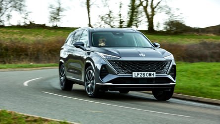 Omoda, JAECOO y EBRO, boquiabiertos con el precio del nuevo MG PHEV