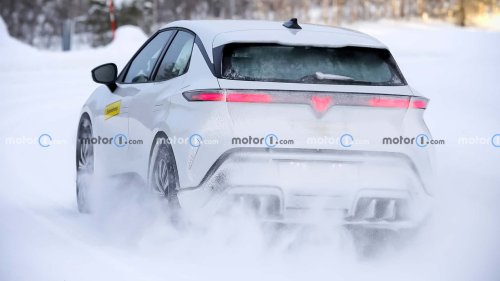 Cupra, Cupra Raval: Cousin des VW ID. Polo zeigt sich fast ungetarnt