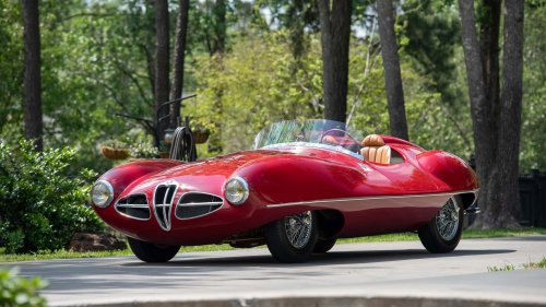 Touring cumple 100 años: recordamos sus coches legendarios