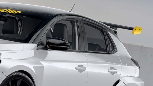 Mais qu'est-il arrivé à cette Opel Corsa ?