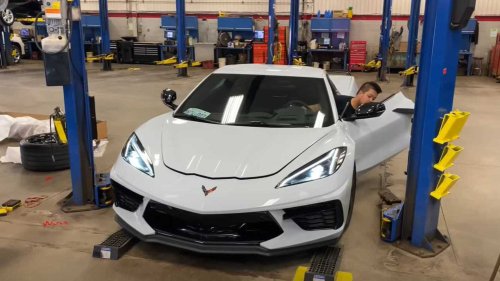 Tennessee Man Gets Call From Ex After Oil Change Goes Wrong. He's Shocked At What He Finds When He Gets to the Shop