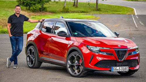 Alfa Romeo Junior Veloce im Test: Elektro-Knaller mit Charisma?