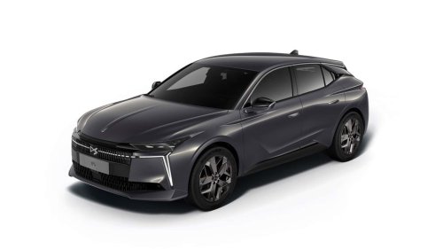 Este compacto diésel hace 1.000 km sin parar y no es alemán