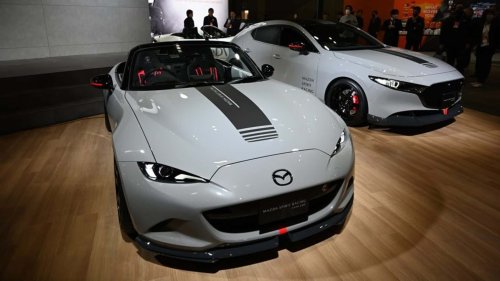 Mazda, Mazda llegó a crear un MX-5 con motor V6