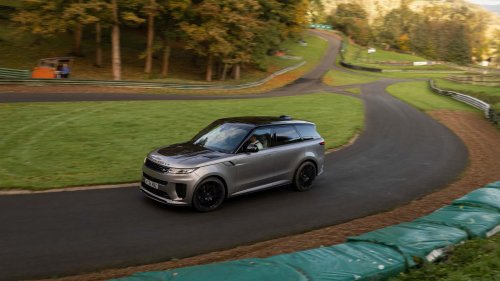 Range Rover, Rover, Man Leaves Range Rover Unattended 1 Week While On Vacation. Then He Sees What It Looks Like