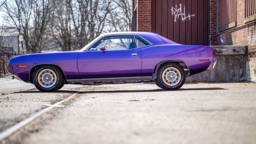 Expert Says Dealerships Are Preparing for a Major 'Market Correction' That'll See Car Prices Change by 30%