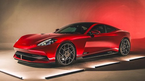 Coupe Baru Karma Memiliki Lebih Banyak Layar daripada Kursi