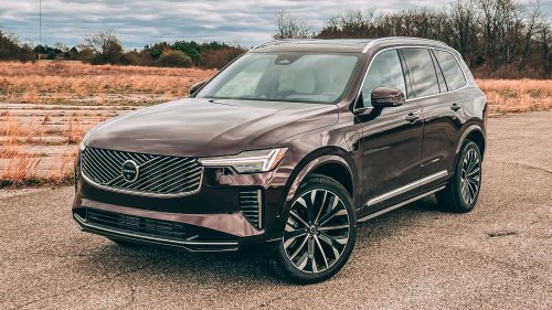 ‘Keep That In Mind:’ Is the Volvo XC40 the ‘Ultimate Girl Car’? This Owner Has Thoughts
