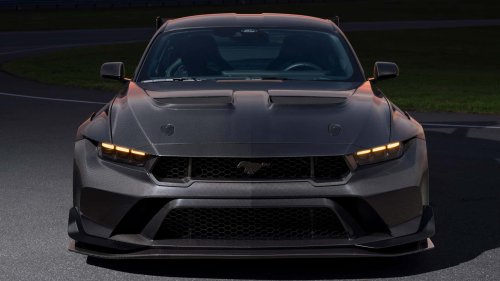 Mustang GTD Terbaru Meninggalkan Cat untuk Karbon Murni