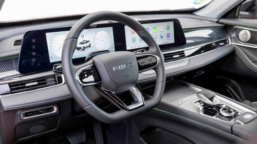 EBRO s700 HEV 2026: conducimos el híbrido deseado