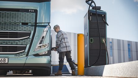 Volvo Trucks mise sur l’électrique : 700 km d’autonomie pour le nouveau camion