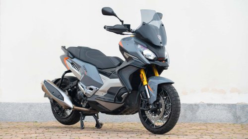 Peugeot XP 400, conducimos el maxiscooter aventurero francés