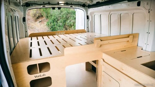 Esta Kia se transforma en 5 minutos en una camper completa