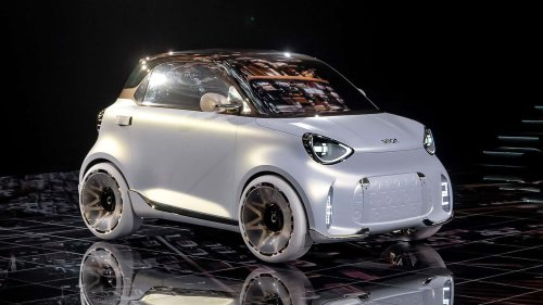 The Smart Car Is Finally Tiny Again