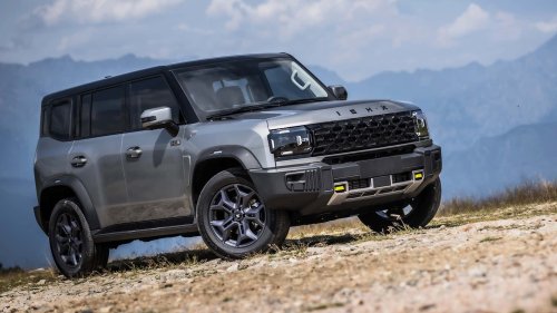 245 CV y precio más barato que el Land Cruiser, para este todoterreno "inspirado" en el Defender