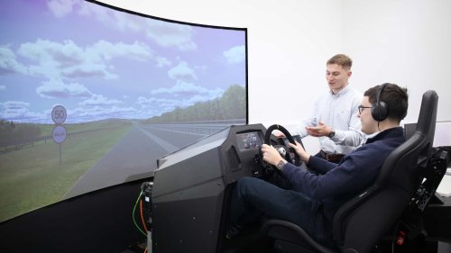 Le centre technique où sont conçues les voitures de luxe de demain