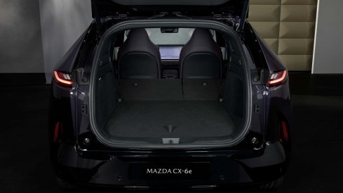 Mazda CX-6e vs. Tesla Model Y: Neueinsteiger gegen Altmeister