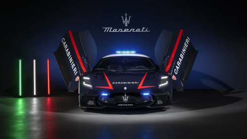 El Maserati MCPURA se transforma en un coche patrulla alucinante