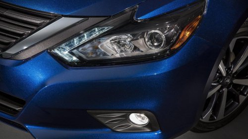 'CarMax Has To Be Stopped:' Man Goes to CarMax. Then He Sees How Much a 2015 Nissan Altima Is Selling For