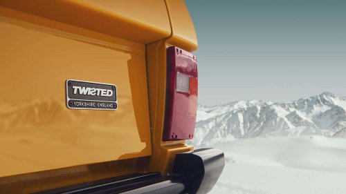 This Range Rover Restomod Packs A Corvette V8—And Costs More Than a Supercar