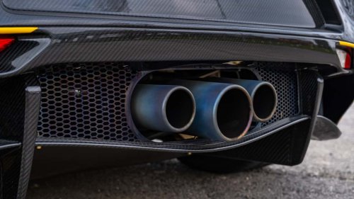 769 kg y 335 CV: la prueba del Alfa Romeo 4C más especial de la historia