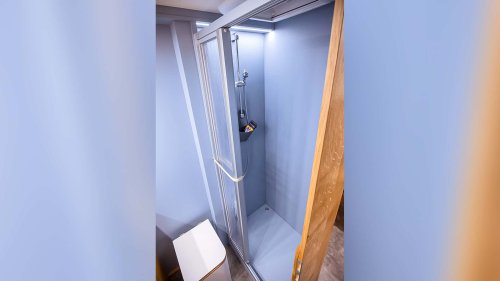 Sechs Meter, Allrad, Alkoven: Was der Dopfer 332 A anders macht