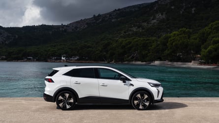 Grandis y Outlander: los SUV electrificados de Mitsubishi para la RFEC