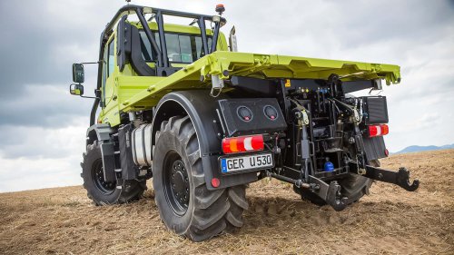 Drei neue Unimog für die Landwirtschaft