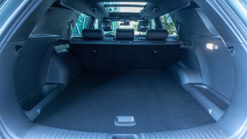 Desde 23.800 € y con motor de gasolina, híbrido o eléctrico. Con el KGM Torres, tú decides