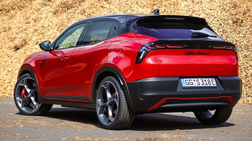 Alfa Romeo Junior Veloce im Test: Elektro-Knaller mit Charisma?