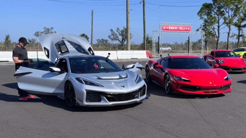 El Corvette ZR1 funde a un Ferrari 296 GTB en una carrera de aceleración