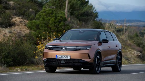 El Opel Grandland con 694 km de alcance tiene precios en España